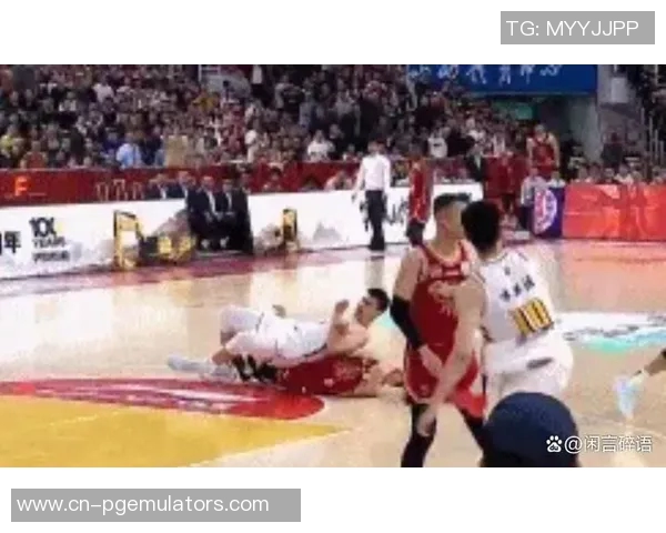 广厦大巴遭球迷围堵事件升级许钟豪挑衅引发冲突引发关注